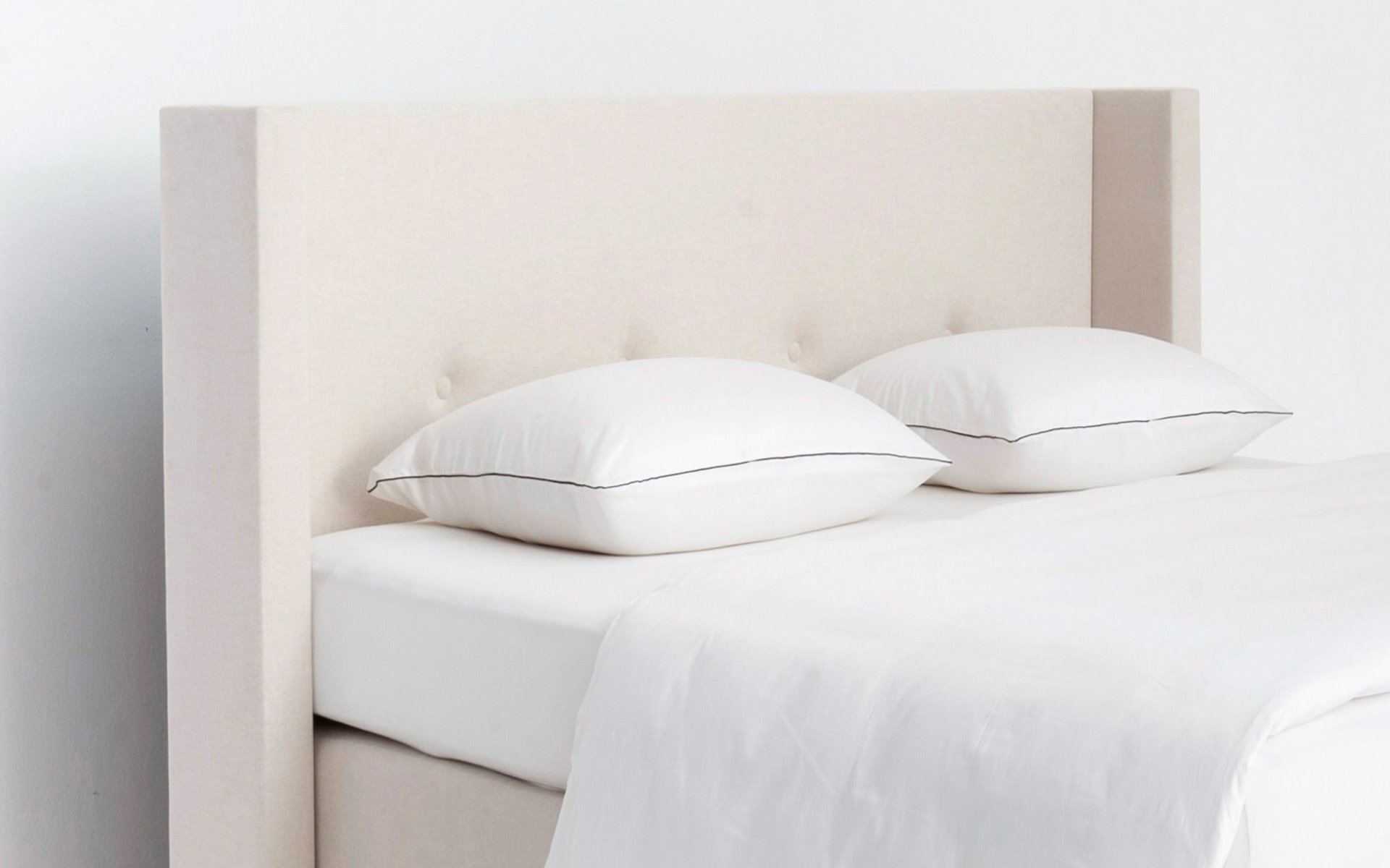 hoofdbord buttons edge low bed habits zijkant 1920 x 1200